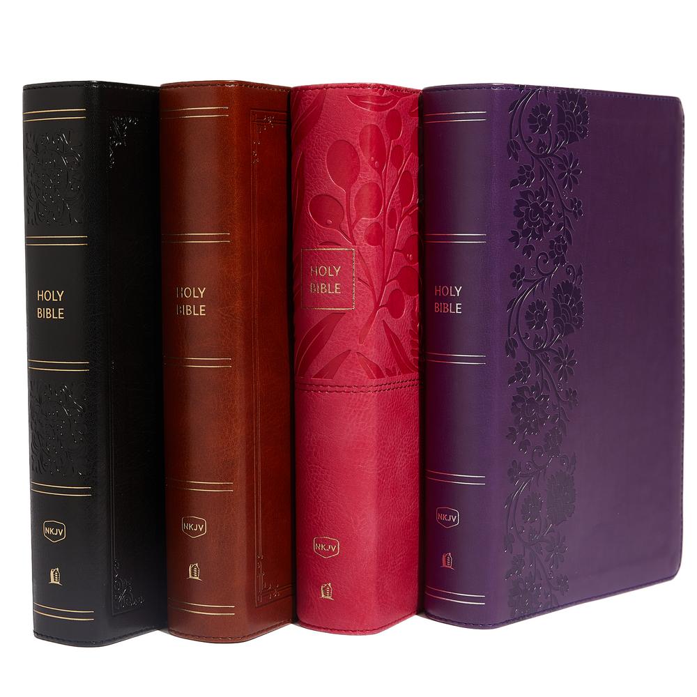 NKJV, End-of-Verse Reference Bible, Personal Size Large Print, Red Letter Edition, Comfort Print: Holy Bible, New King James Version